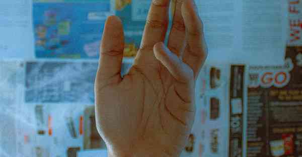 趴趴走智能机器人打转