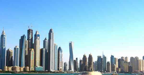 AI绘画生日快乐马（AI绘画生成日系男生）