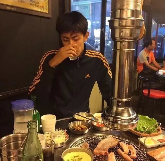 终卿斌莉