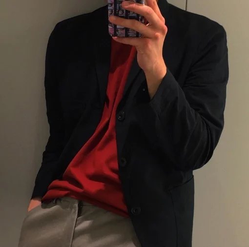 房毅莎彬