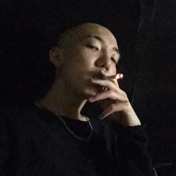 成毅霄佳