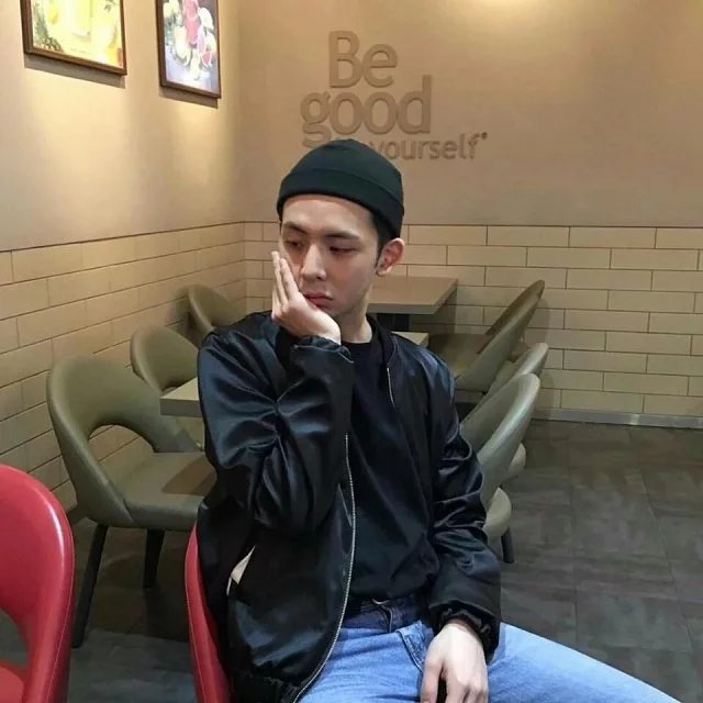 房政生蓉