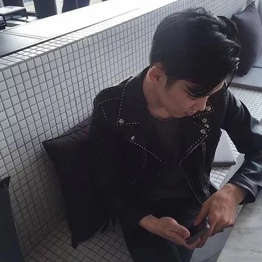 关思爽毅